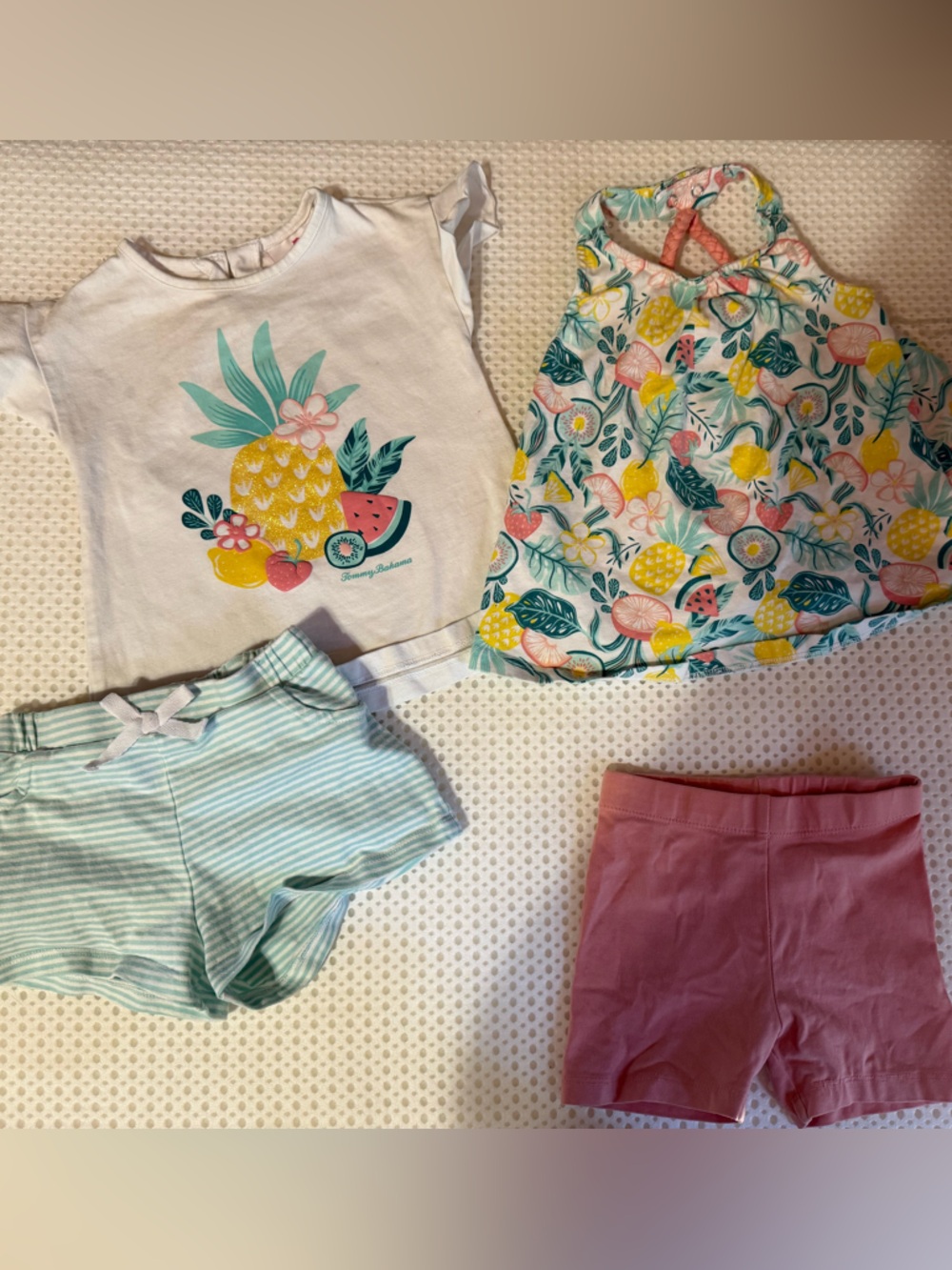 Tommy Bahama 2 matching sets
